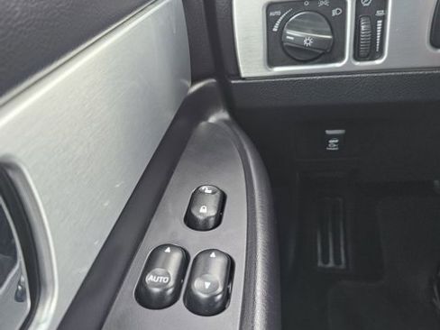 Used 2003 Ford Thunderbird Deluxe Convertible w/Hardtop image 16