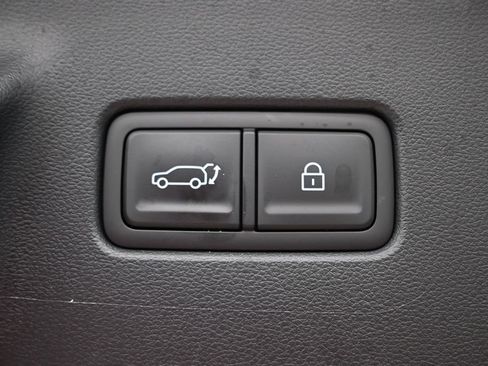 Used 2024 Hyundai Santa Fe SEL FWD image 17