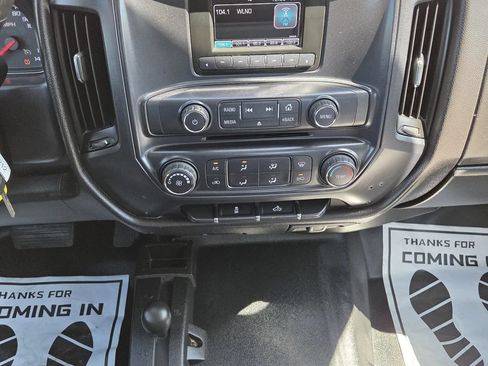 Used 2015 Chevrolet Silverado 2500 W/T AWD/4WD image 14