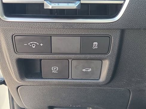 Used 2025 Hyundai Sonata SEL FWD image 21