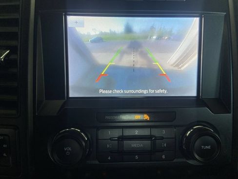 Used 2019 Ford F150 XL w/ Equipment Group 101A Mid AWD/4WD image 14