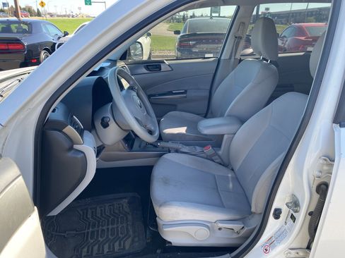 Used 2012 Subaru Forester 2.5X AWD/4WD image 5