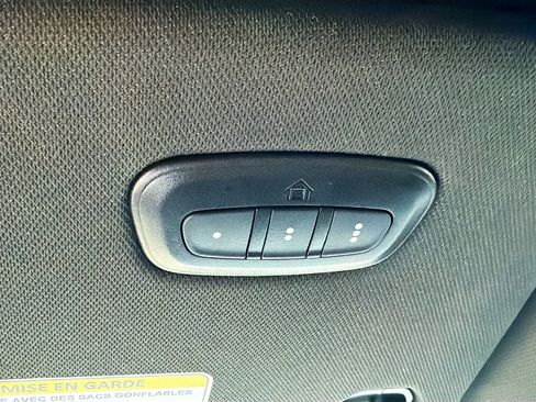 Used 2024 Jeep Wagoneer L Series II w/ Flexible Seating Group RWD image 15