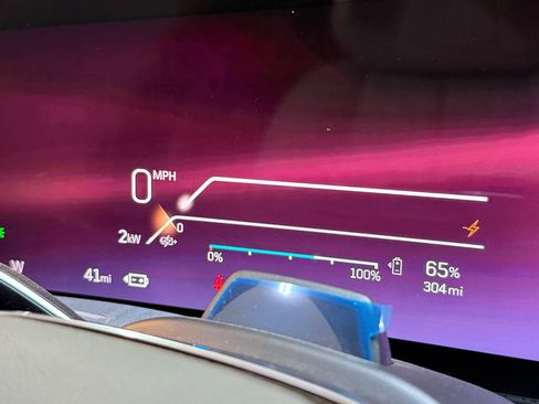 New 2025 Cadillac Escalade IQ Luxury 1 image 25