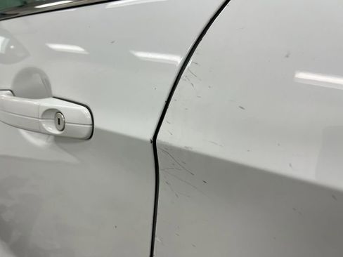 Used 2017 Ford Escape SE FWD image 29
