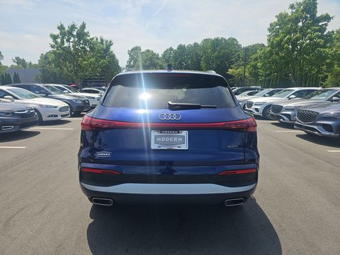 Used 2025 Audi Q5 Premium Plus w/ Premium Plus AWD/4WD image 8