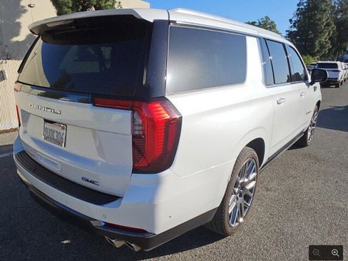 Used 2025 GMC Yukon XL Denali Ultimate AWD/4WD image 6