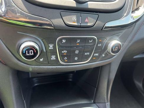 Certified 2024 Chevrolet Equinox RS AWD/4WD image 30
