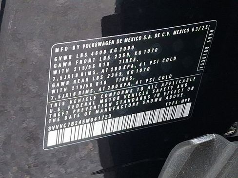 Certified 2025 Volkswagen Taos SE w/ Panoramic Sunroof Package image 26