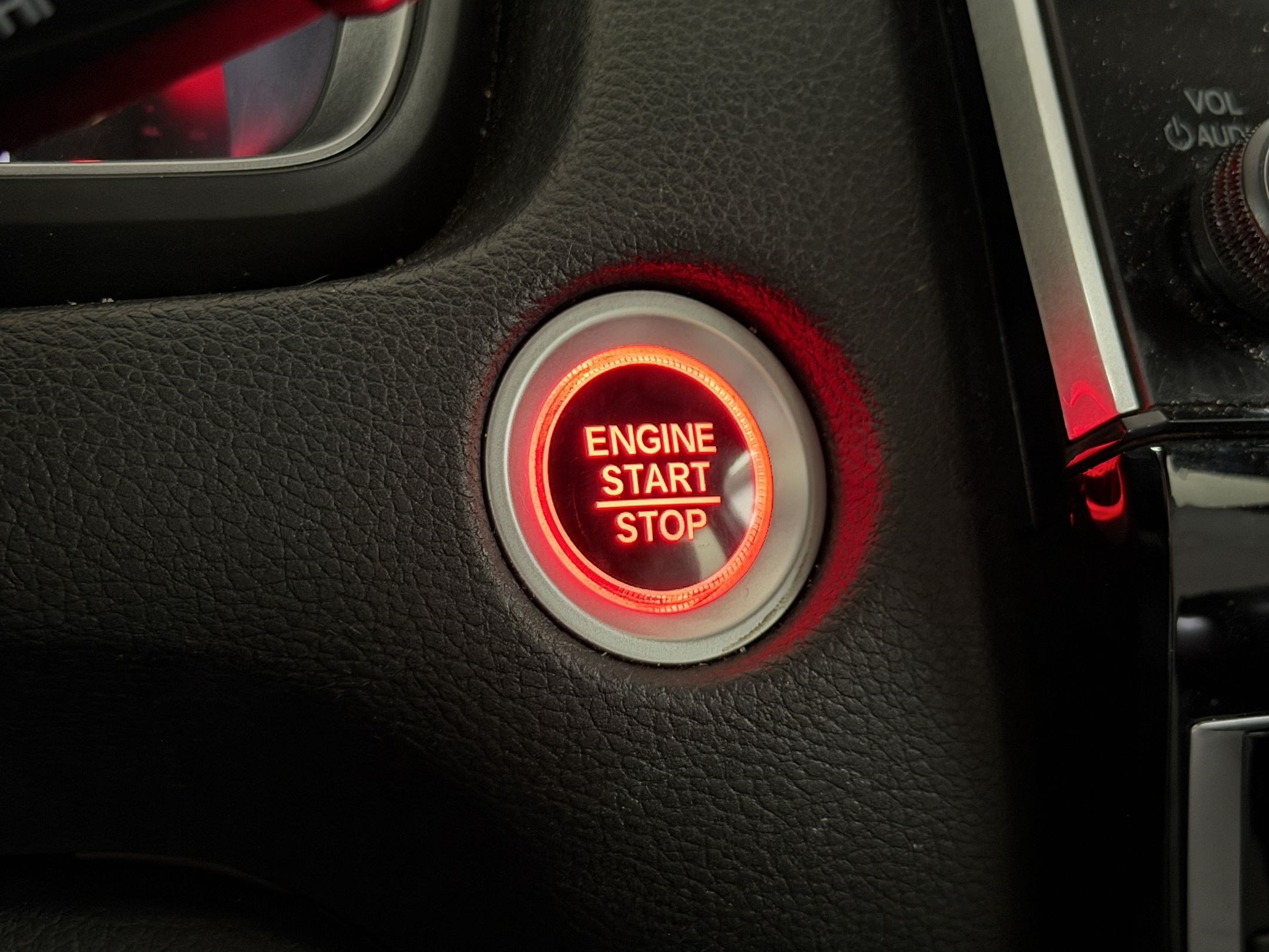 Used 2018 Honda CR-V Touring image 17