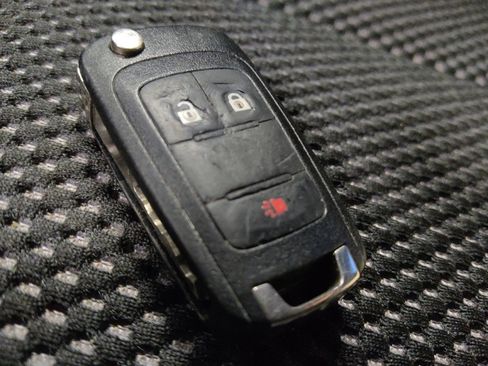 Used 2017 Chevrolet Equinox LS image 32