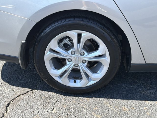 Used 2025 Honda Accord LX image 17