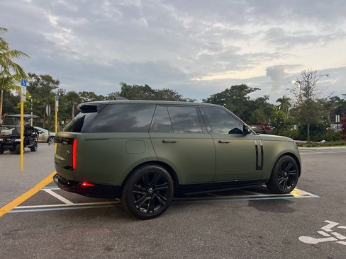 Used 2023 Land Rover Range Rover SE image 11