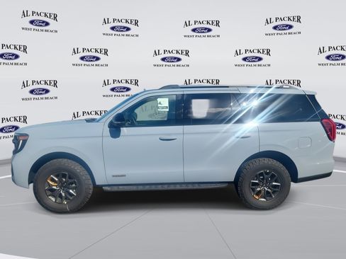 New 2026 Ford Expedition Tremor image 2