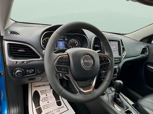 Certified 2022 Jeep Cherokee Latitude Lux AWD/4WD image 13