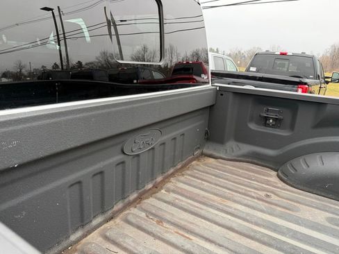 Used 2022 Ford F250 XLT w/ XLT Premium Package image 18