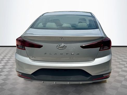 Used 2020 Hyundai Elantra SE w/ Convenience Package (C2) FWD image 7