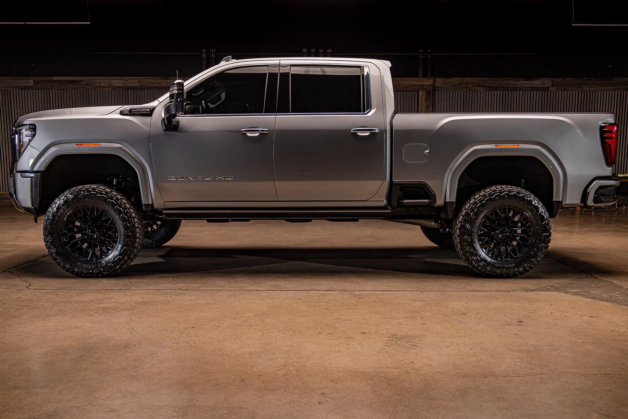 Used 2024 GMC Sierra 2500 Denali Ultimate w/ Max Trailering Package AWD/4WD image 6