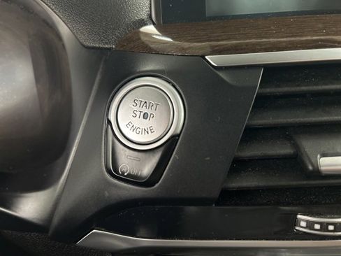 Used 2021 BMW X3 xDrive30i w/ Premium Package image 12