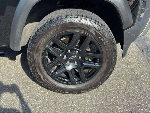 Used 2024 Chevrolet Colorado Trail Boss w/ Advanced Trailering Package AWD/4WD image 9