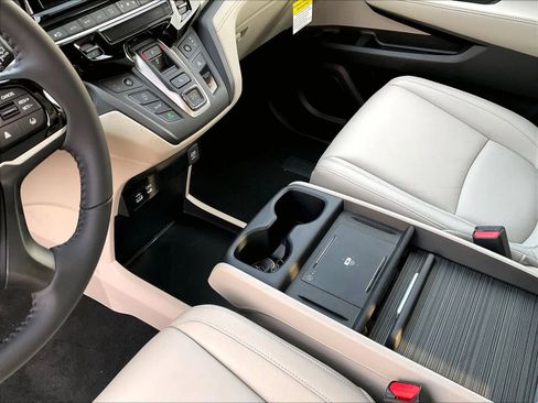 New 2026 Honda Odyssey EX-L image 14