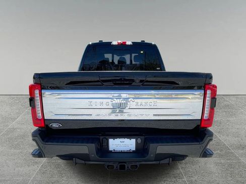 Used 2024 Ford F250 King Ranch w/ FX4 Off-Road Package image 4