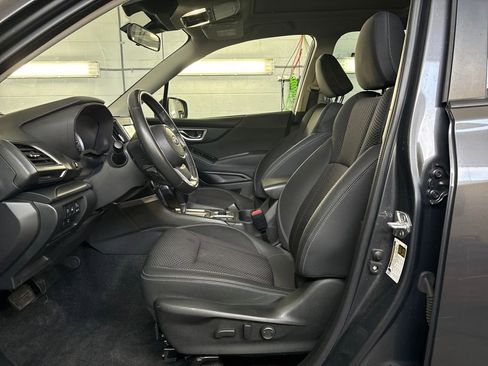 Used 2023 Subaru Forester Premium image 15