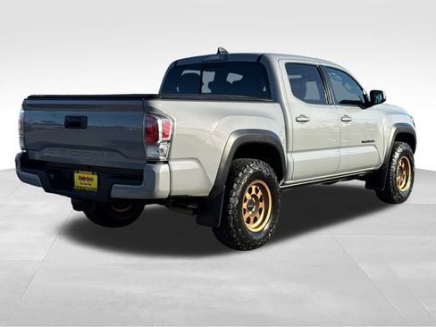 Used 2021 Toyota Tacoma TRD Off-Road image 9