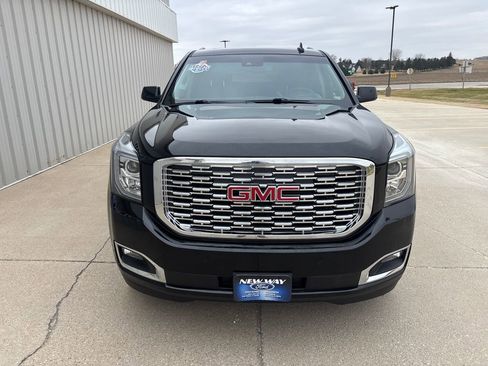 Used 2018 GMC Yukon Denali w/ Denali Ultimate Package image 2