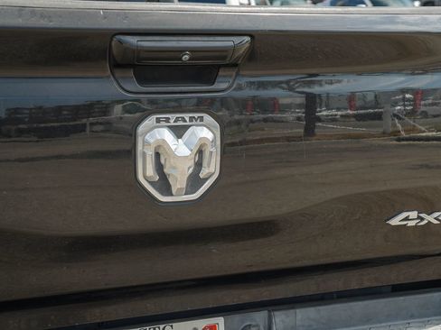 Used 2019 RAM 1500 Big Horn AWD/4WD image 8