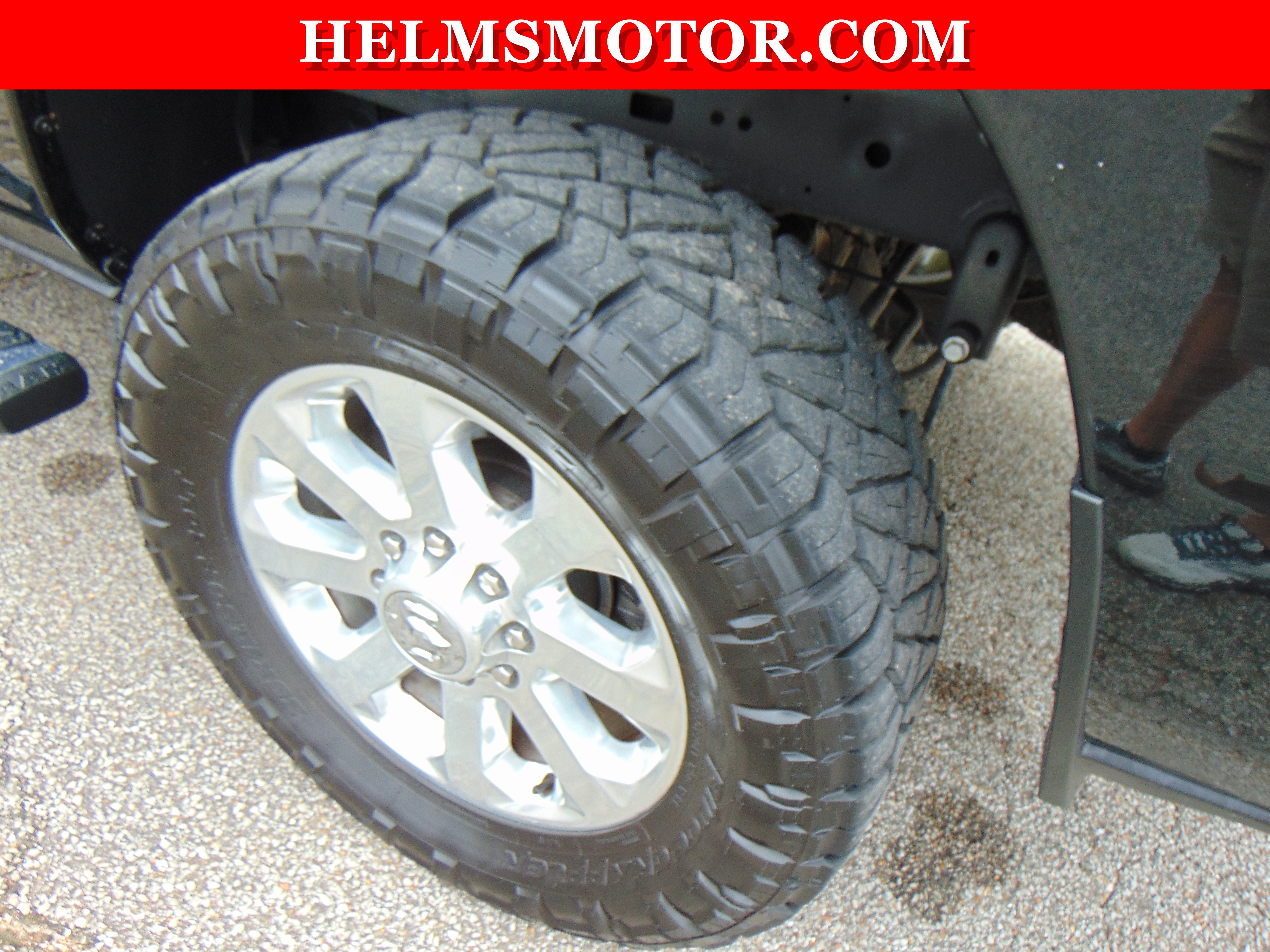 Used 2024 RAM 2500 Laramie w/ Sport Appearance Package AWD/4WD image 9