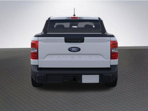 New 2026 Ford Maverick XLT w/ XLT Luxury Package FWD image 5