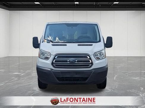 Used 2015 Ford Transit 250 130 Low Roof w/ Exterior Upgrade Package RWD image 8