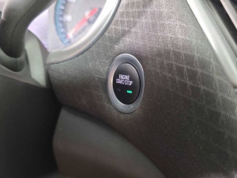 Used 2024 Chevrolet Malibu LT image 18