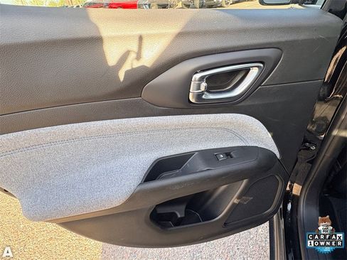 Certified 2022 Jeep Compass Latitude image 21