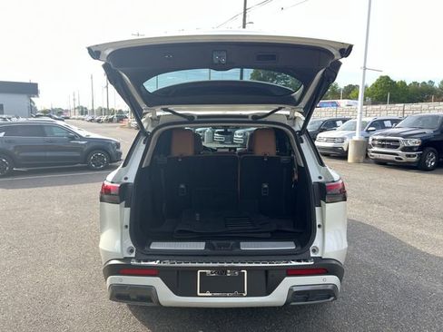 Used 2023 INFINITI QX60 Sensory w/ Cargo Package AWD/4WD image 24