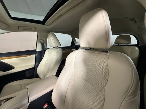 Used 2022 Lexus RX 350 FWD w/ Premium Package image 10