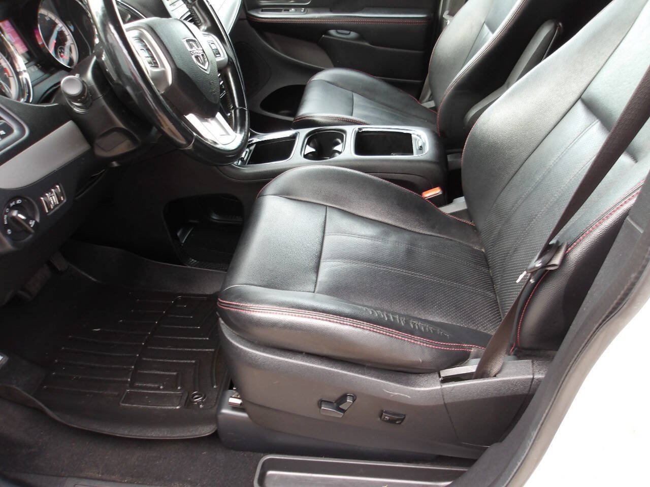 Used 2019 Dodge Grand Caravan GT FWD image 6