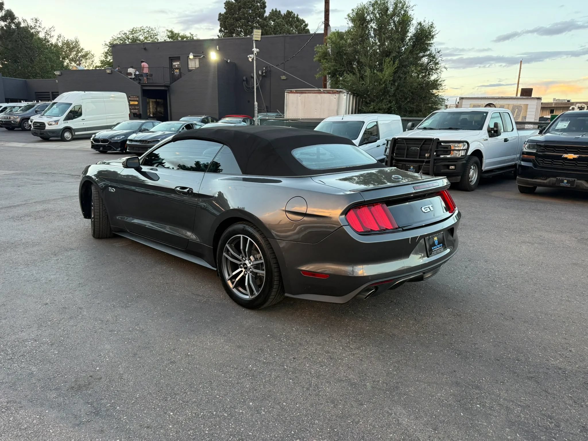 Used 2016 Ford Mustang GT Premium w/ Equipment Group 401A RWD image 4