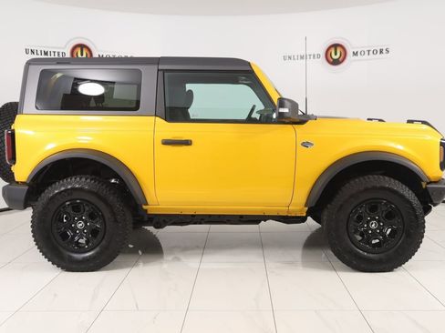 Used 2022 Ford Bronco Wildtrak image 2