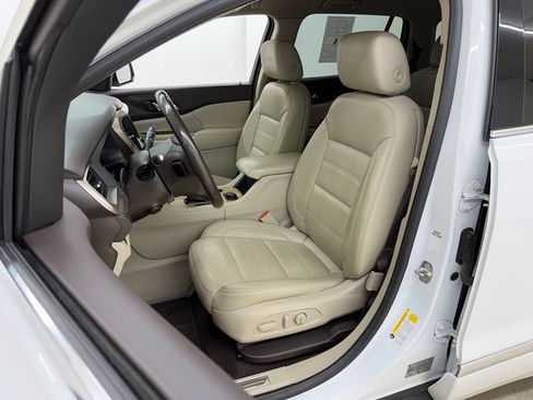 Used 2019 GMC Acadia Denali FWD image 23