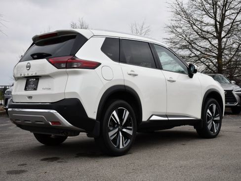 Used 2023 Nissan Rogue Platinum image 7