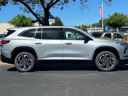 Used 2026 Buick Enclave Sport Touring w/ Power Package FWD image 3
