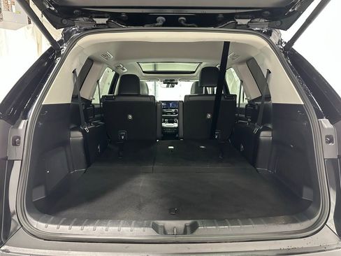 Used 2025 Toyota Grand Highlander AWD image 55
