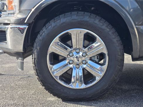 Used 2018 Ford F150 Lariat AWD/4WD image 11