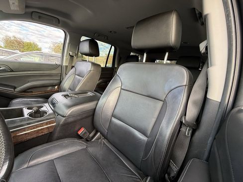 Used 2019 Chevrolet Tahoe LT image 4