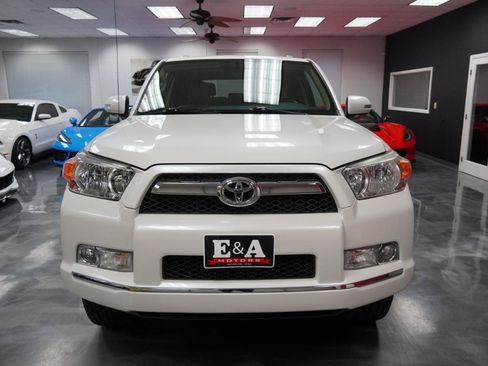 Used 2010 Toyota 4Runner Limited AWD/4WD image 9
