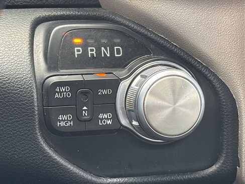 Used 2020 RAM 1500 Laramie AWD/4WD image 16