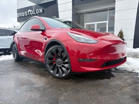 Used 2022 Tesla Model Y Performance image 4