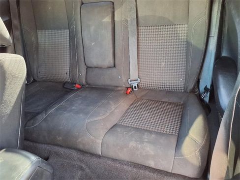 Used 2016 Dodge Challenger SXT w/ Blacktop Package image 9